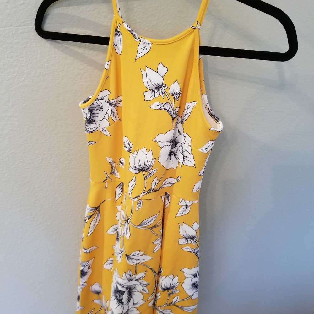 YELLOW SUNDRESS